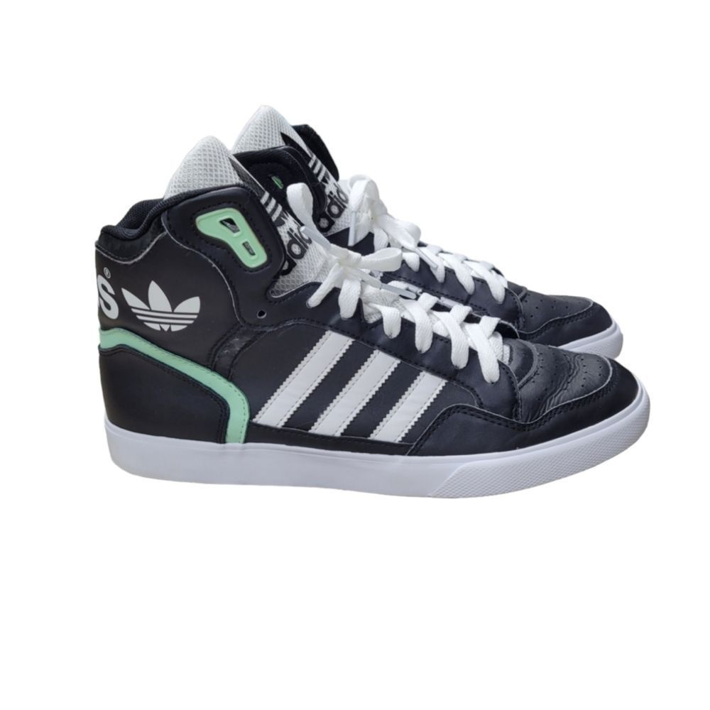 Adidas - Picture 3 of 4